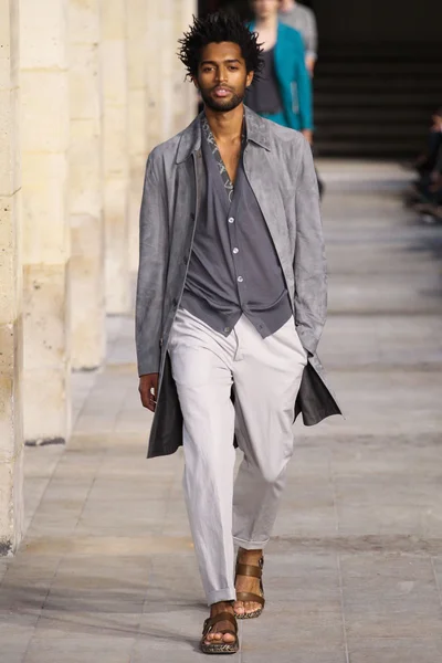 Look 9